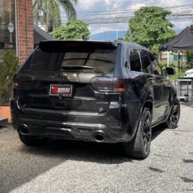 JEEP GRAND CHEROKEE SRT8 6.4L AT 4X4