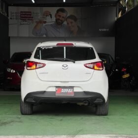 MAZDA 2 TOURING MT