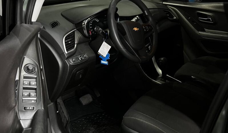 
								CHEVROLET TRACKER LS AT 1.8 4X2 full									