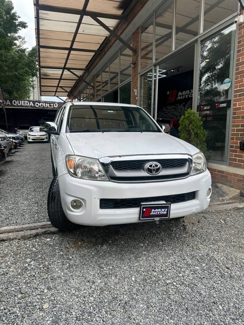 
								TOYOTA HILUX DC 2.7L MT 4×2 GASOLINA full									