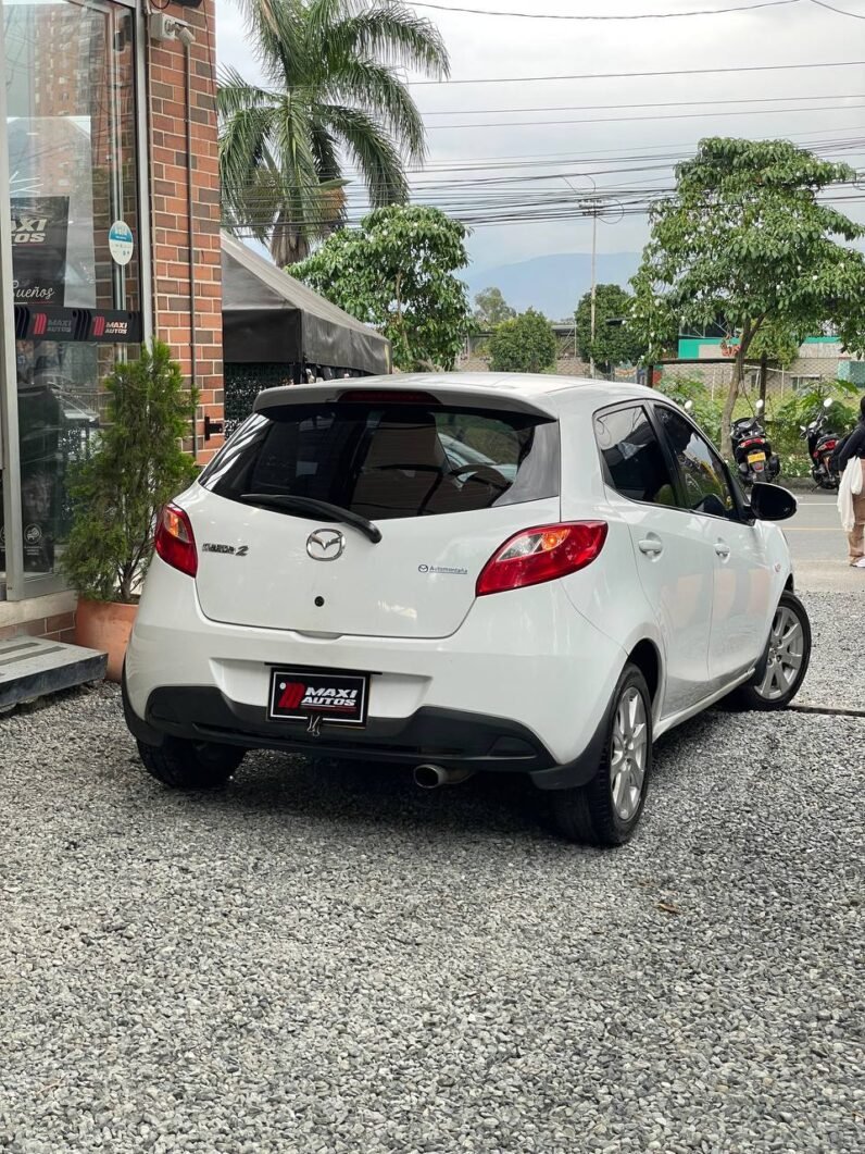 
								MAZDA 2 HB MT full									