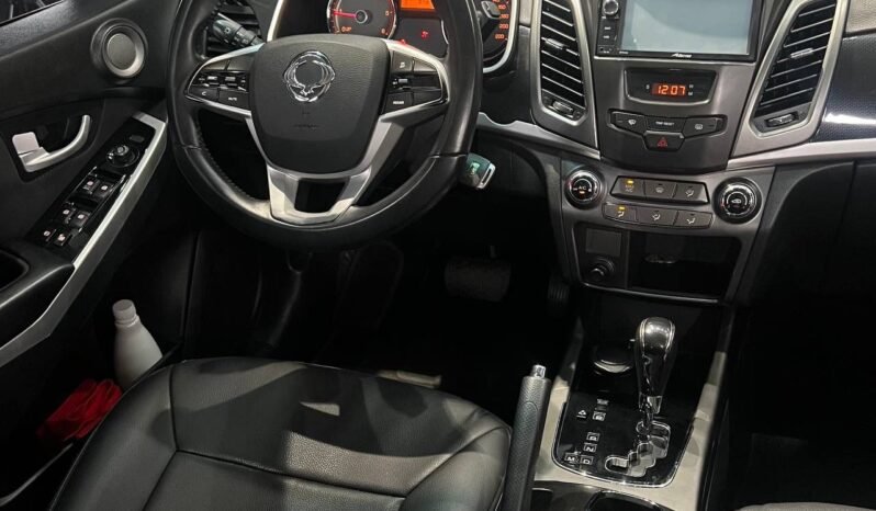 
								SSANGYONG KORANDO C MT 4X2 full									