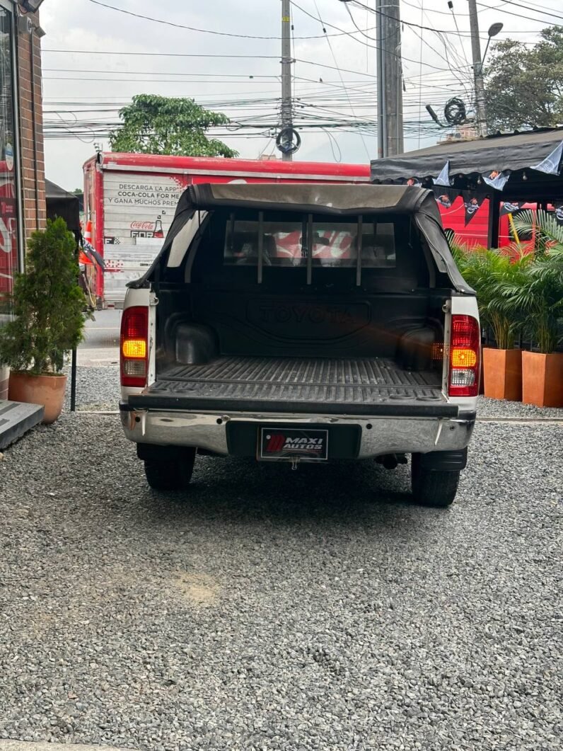 
								TOYOTA HILUX DC 2.7L MT 4×2 GASOLINA full									