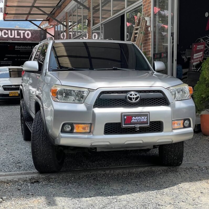 
								TOYOTA 4RUNNER SR5 4.0 AT 4X4 full									