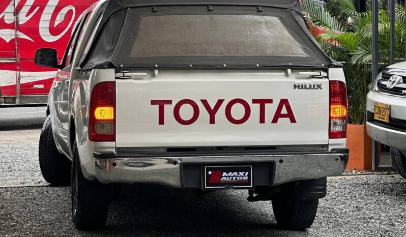 
								TOYOTA HILUX DC 2.7L MT 4×2 GASOLINA full									