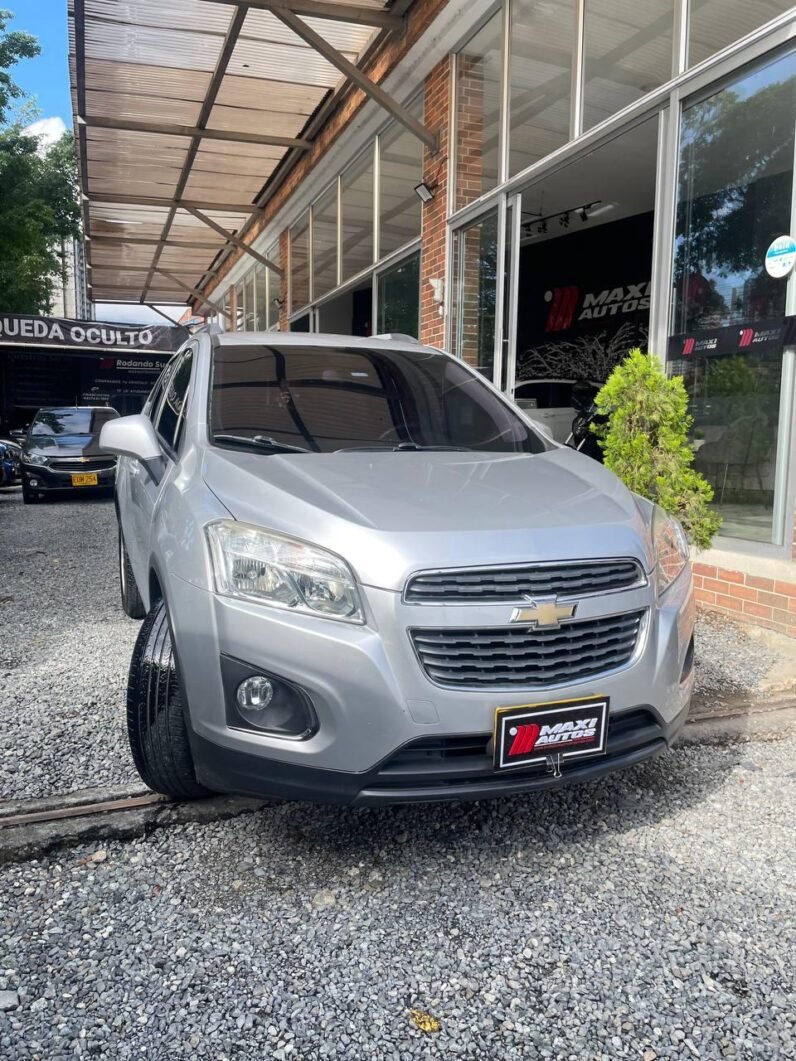 
								CHEVROLET TRACKER LS MT 1.8 4X2 full									