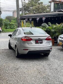
										FORD FIESTA TITANIUM AT 1.6 full									