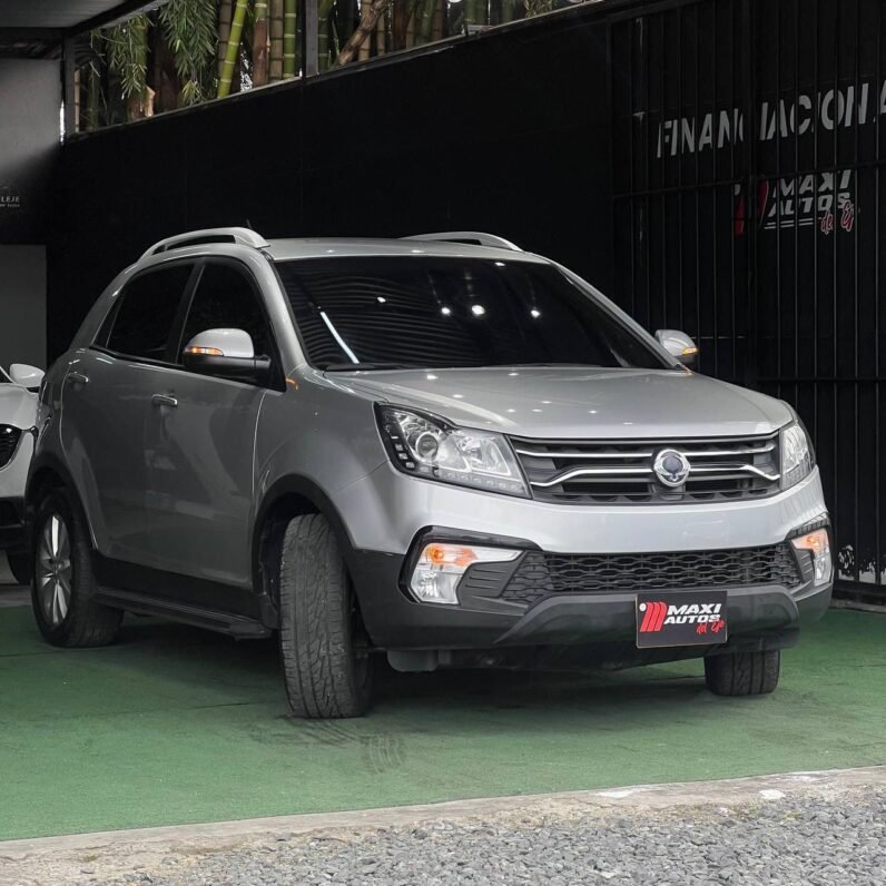 
								SSANGYONG KORANDO C MT 4X2 full									