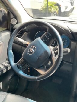 
										TOYOTA FORTUNER SR5 AT DIESEL 4X2 full									