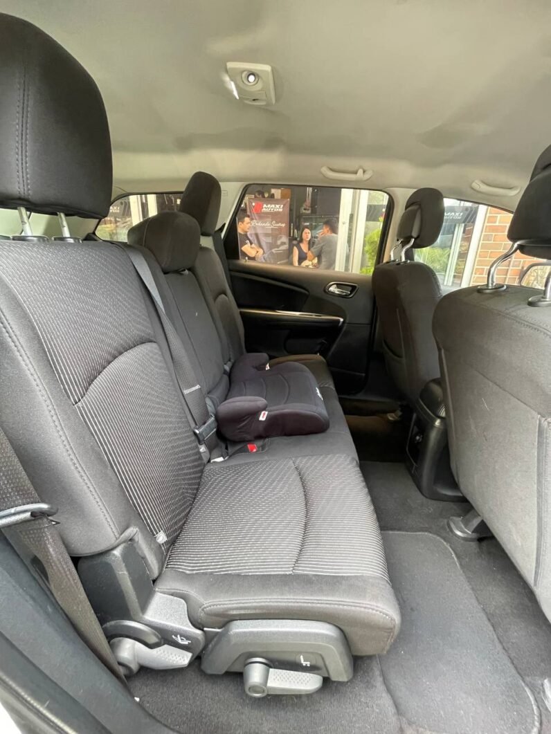 
								DODGE JOURNEY SE 2.4L AUT 4X2 7P full									