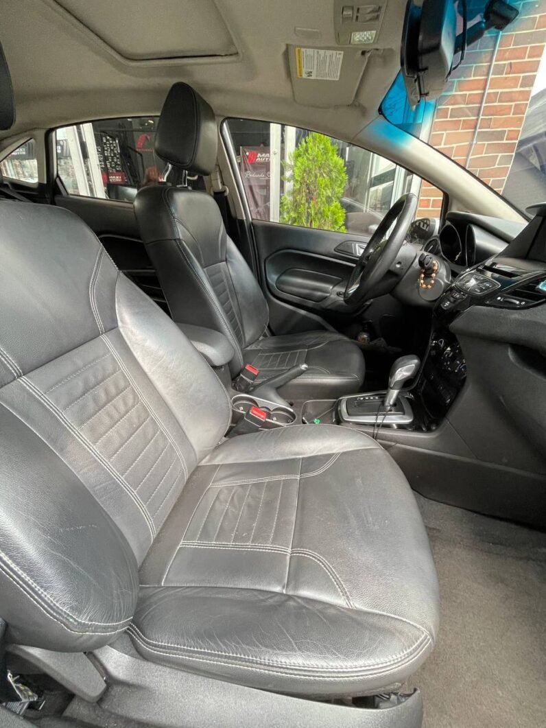 
								FORD FIESTA TITANIUM AT 1.6 full									