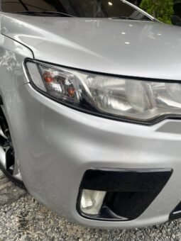 
										KIA CERATO FORTE 1.6L AT full									