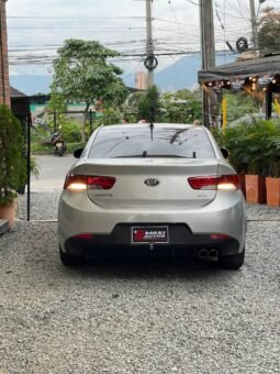 
										KIA CERATO FORTE 1.6L AT full									