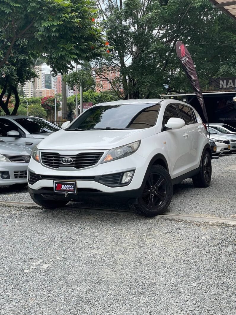 
								KIA SPORTAGE REVOLUTION 2.0 AT 4X2 GASOL full									