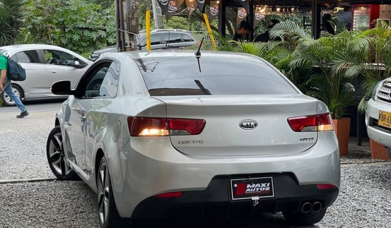 
								KIA CERATO FORTE 1.6L AT full									