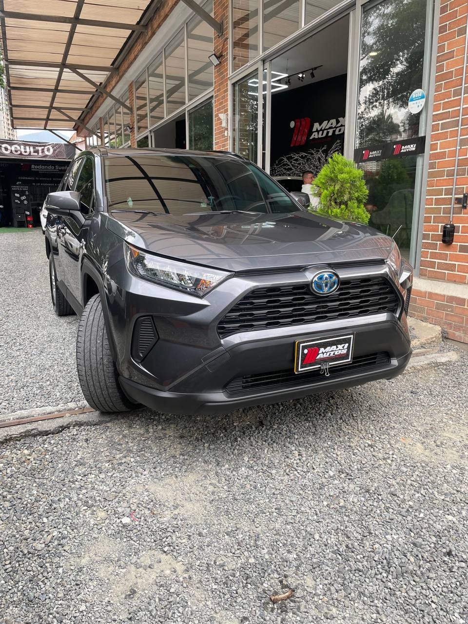 TOYOTA RAV 4 XLE AT 4X4 HYBRIDA