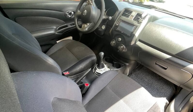 
								NISSAN VERSA ADVANCE MT 1.6 SD full									