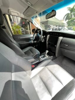 
										TOYOTA FORTUNER SR5 AT DIESEL 4X2 full									