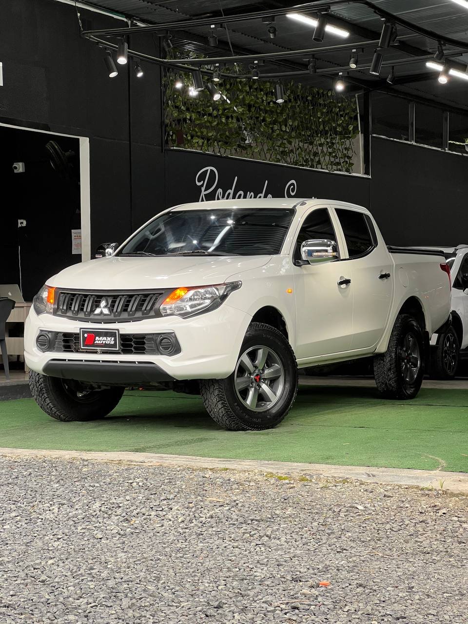 MITSUBISHI SPORTERO L200 MT 4X4 DIESEL