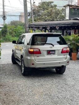 
										TOYOTA FORTUNER 2.7 4X4 AT 7PTOS GASOL full									