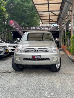 
										TOYOTA FORTUNER 2.7 4X4 AT 7PTOS GASOL full									