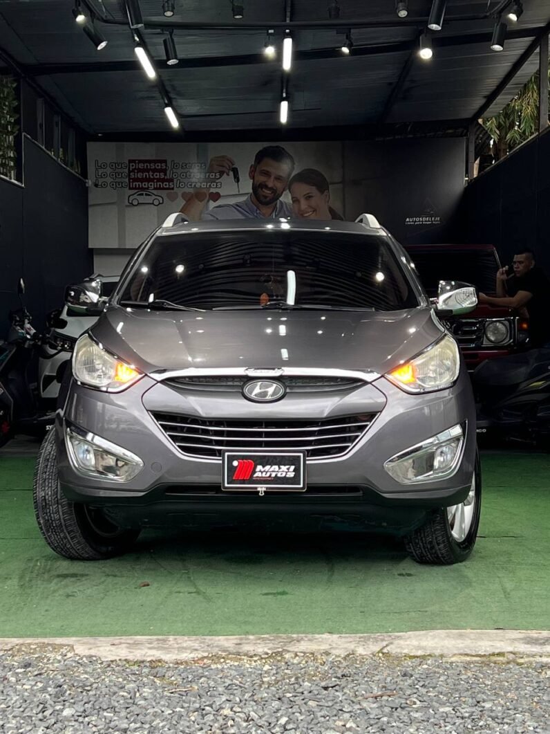
								HYUNDAI TUCSON IX35 GL  MT 2.0 4X2 GASOLINA full									