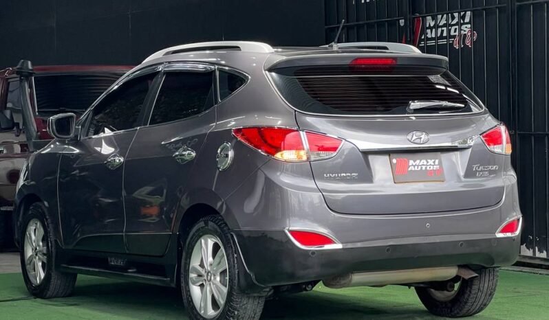 
								HYUNDAI TUCSON IX35 GL  MT 2.0 4X2 GASOLINA full									
