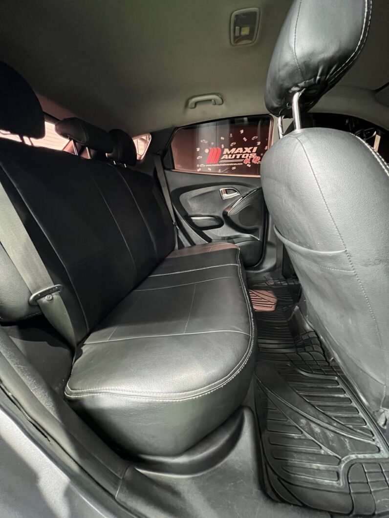 
								HYUNDAI TUCSON IX35 GL  MT 2.0 4X2 GASOLINA full									