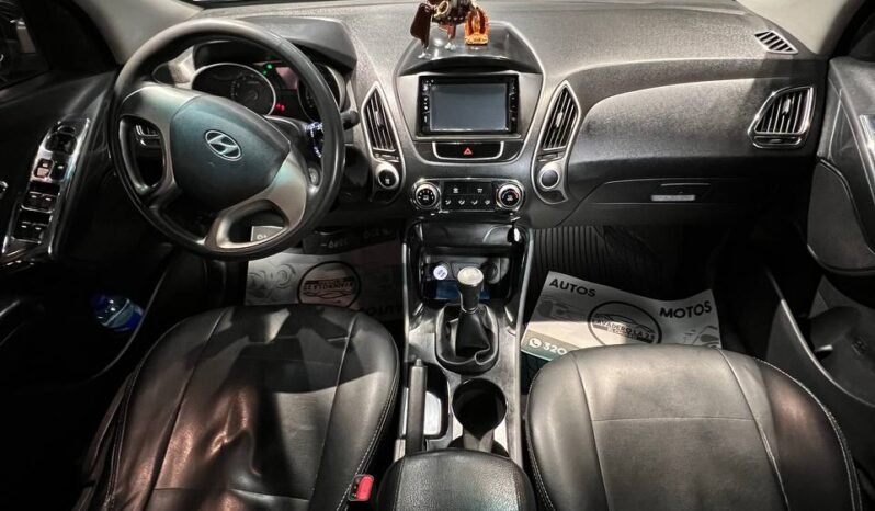 
								HYUNDAI TUCSON IX35 GL  MT 2.0 4X2 GASOLINA full									