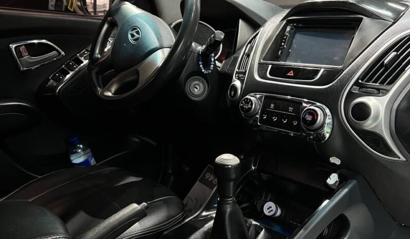
								HYUNDAI TUCSON IX35 GL  MT 2.0 4X2 GASOLINA full									