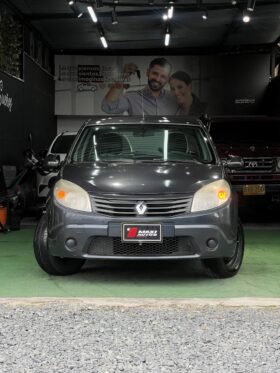 RENAULT SANDERO AUTHENTIQUE