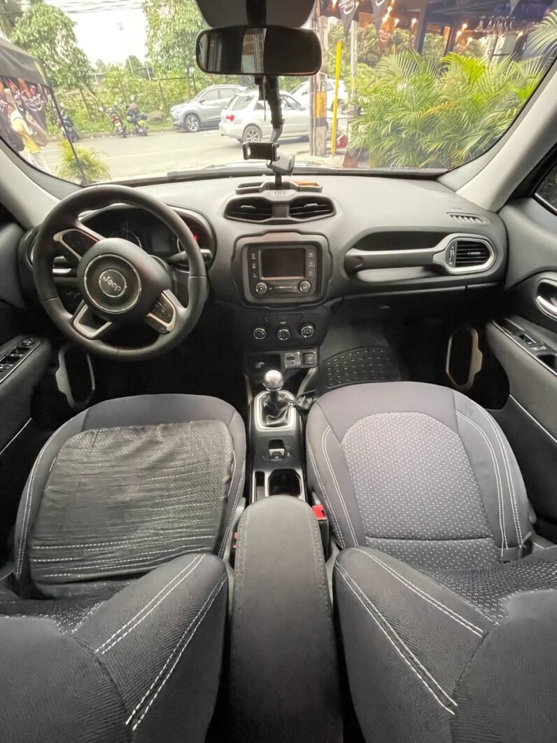
								JEEP RENEGADE SPORT MT  4X2 full									