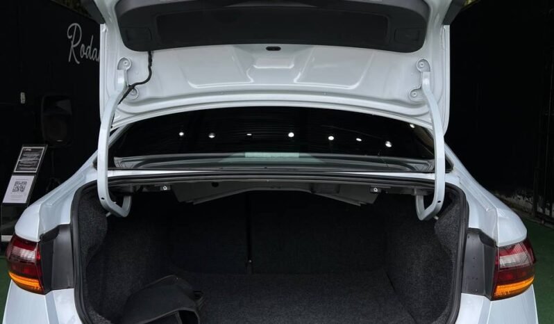 
								VOLKSWAGEN JETTA TSI COMFORTLINE 1.4T MT full									