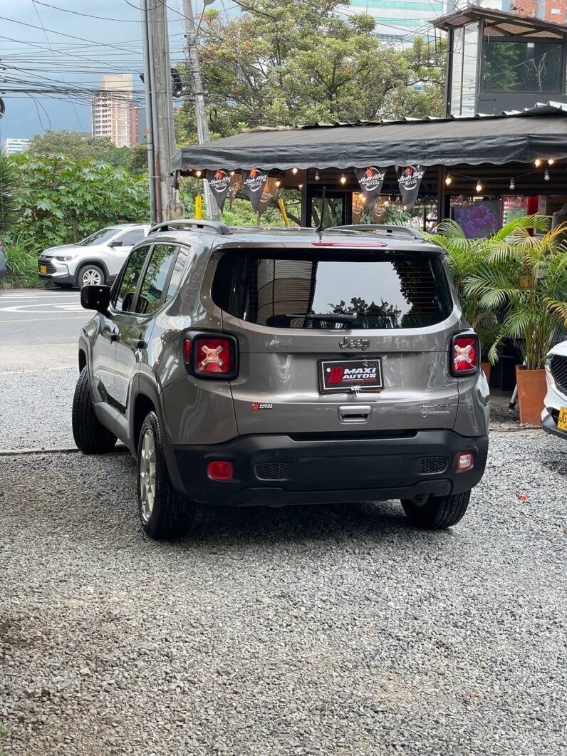 
								JEEP RENEGADE SPORT MT  4X2 full									