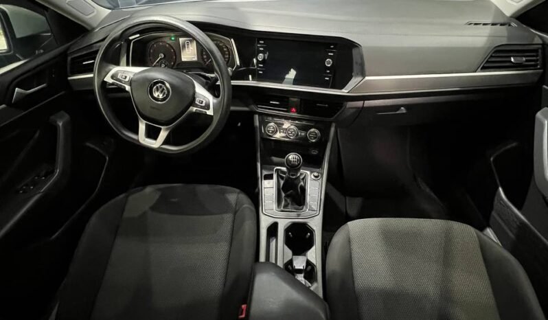 
								VOLKSWAGEN JETTA TSI COMFORTLINE 1.4T MT full									