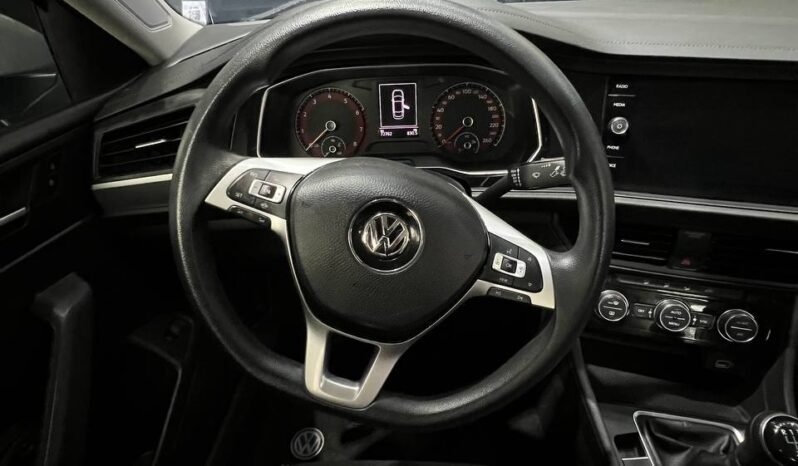 
								VOLKSWAGEN JETTA TSI COMFORTLINE 1.4T MT full									