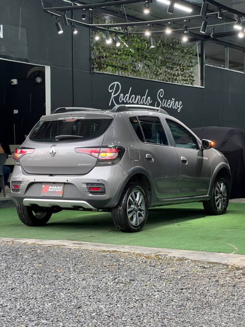 
								RENAULT STEPWAY INTENS MT 1.6 full									