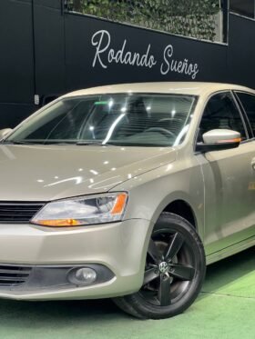 VOLKSWAGEN NUEVO JETTA TRENDLINE 2.5 at