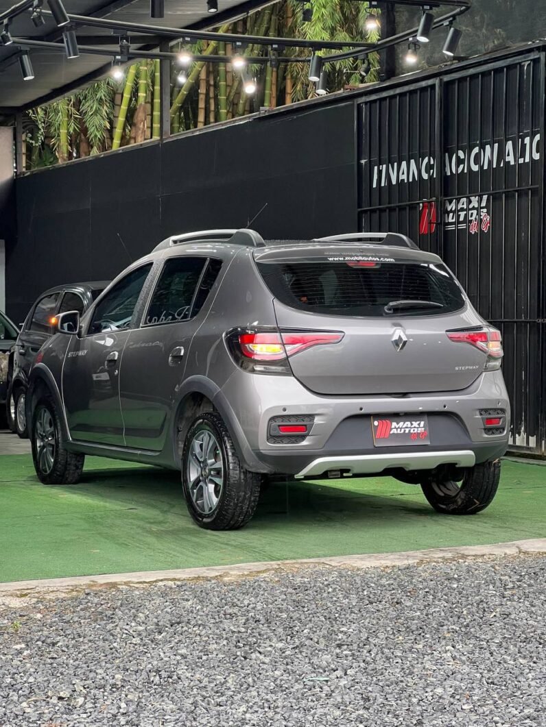 
								RENAULT STEPWAY INTENS MT 1.6 full									