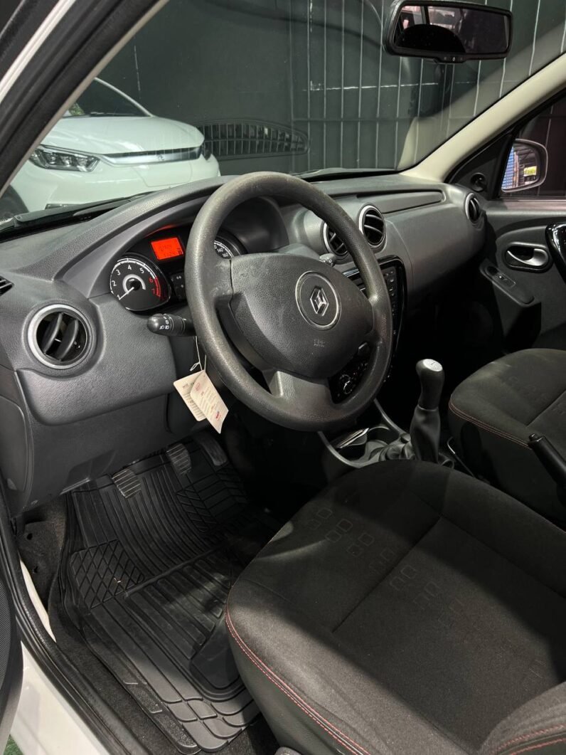 
								RENAULT SANDERO EXPRESSION 1.6 MT full									