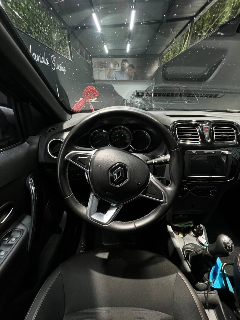 
								RENAULT STEPWAY INTENS MT 1.6 full									