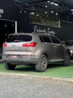 
										KIA SPORTAGE REVOLUTION 2.0 AT 4X2 GASOL full									