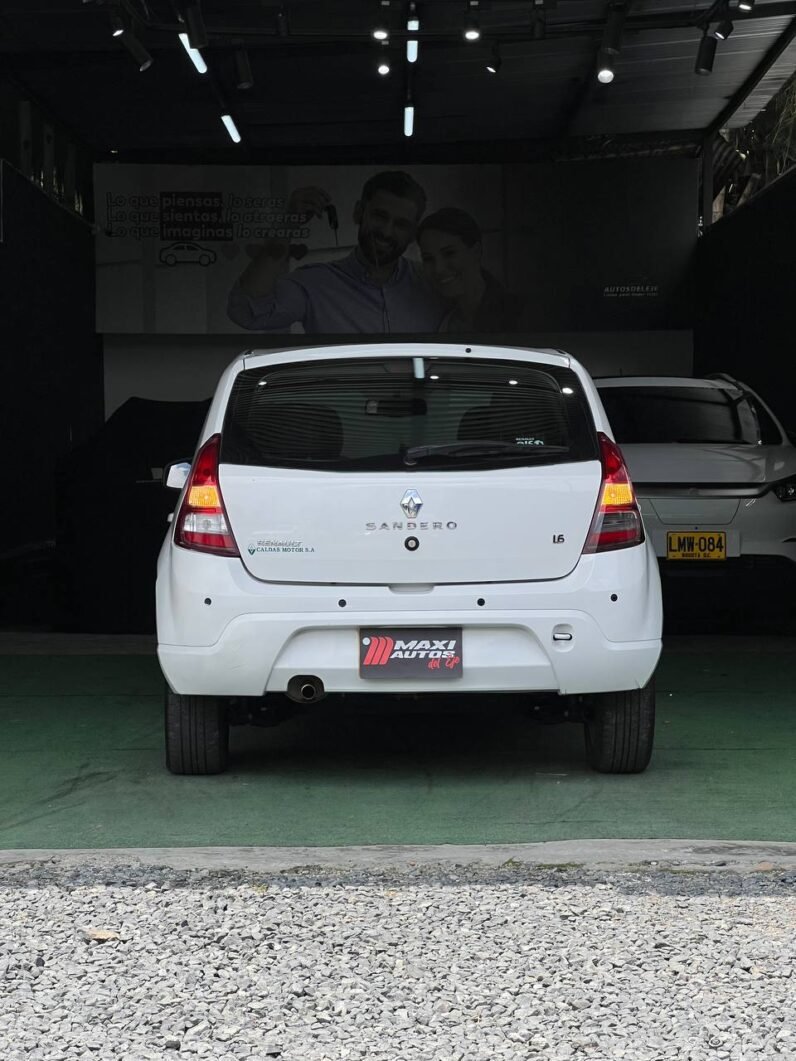 
								RENAULT SANDERO EXPRESSION 1.6 MT full									