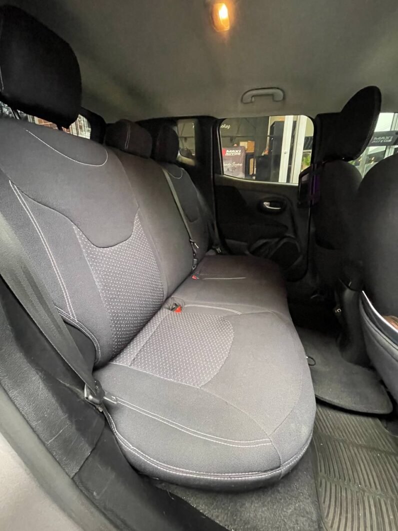 
								JEEP RENEGADE SPORT MT  4X2 full									