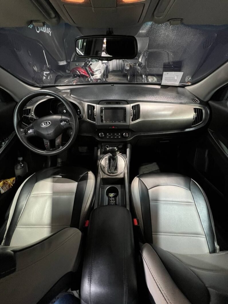 
								KIA SPORTAGE REVOLUTION 2.0 AT 4X2 GASOL full									