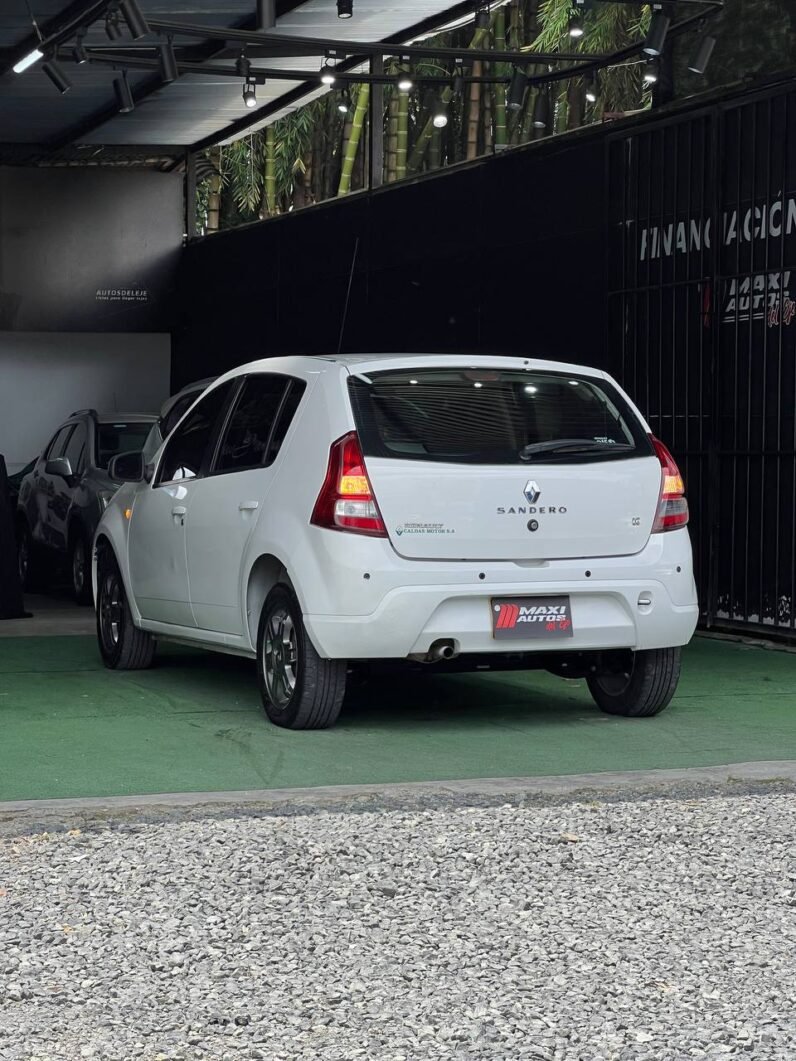 
								RENAULT SANDERO EXPRESSION 1.6 MT full									