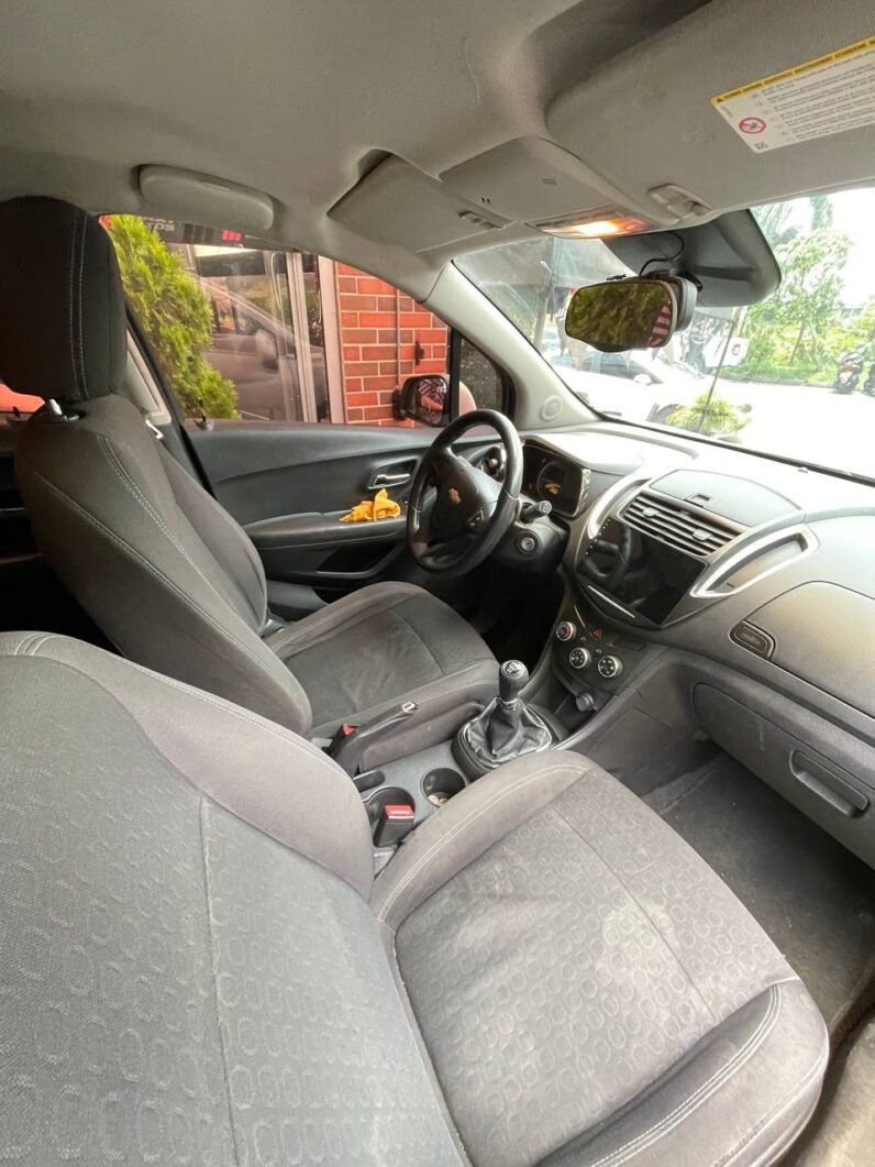 
								CHEVROLET TRACKER LS MT 1.8 4X2 full									