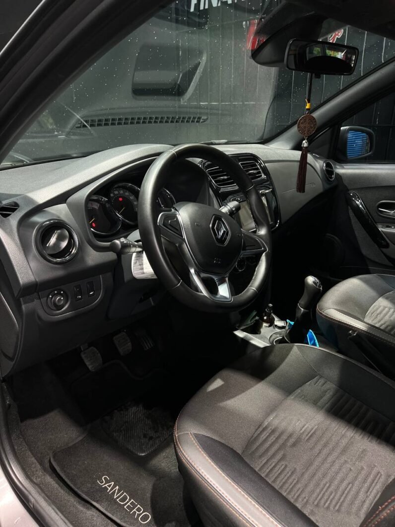 
								RENAULT STEPWAY INTENS MT 1.6 full									