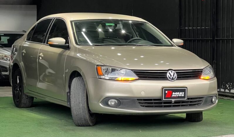
								VOLKSWAGEN NUEVO JETTA TRENDLINE 2.5 at full									