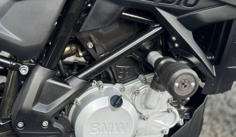 
								BMW G310GS full									